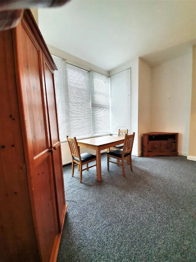 Wellesley Guest Rooms Ilford 2*,  United Kingdom